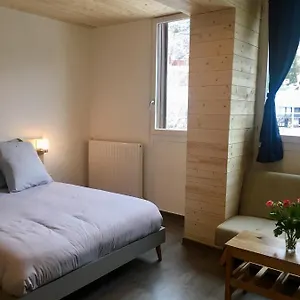 https://studio-des-eterlous.fr-provencehotel.com