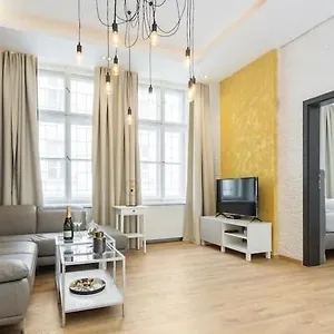 Luxury Apartment On Wenceslas Square Prag