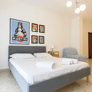 2br Per 5 Con Patio Privato - Vicino Centro Appartamento Napoli